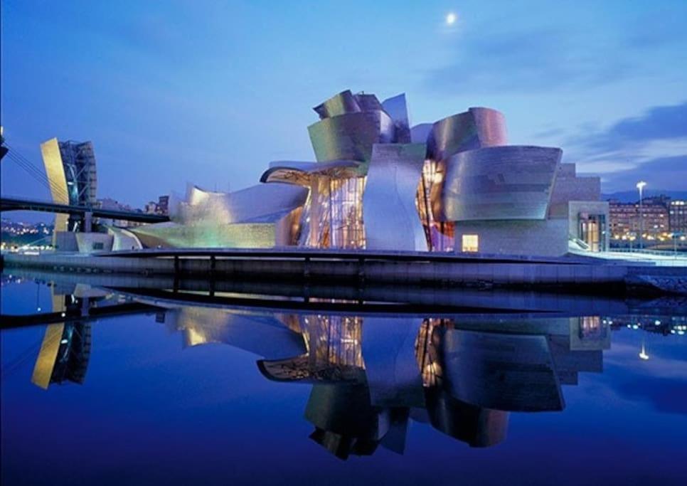 La Casita Verde. Metro Cerca Del Casco Viejo Bilbao Esterno foto